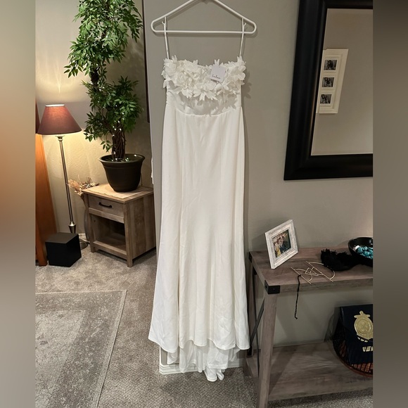 Lulus Love Garden Ivory 3D Floral Embroidered Strapless Maci Dress, SIZE MEDIUM - Picture 7 of 7